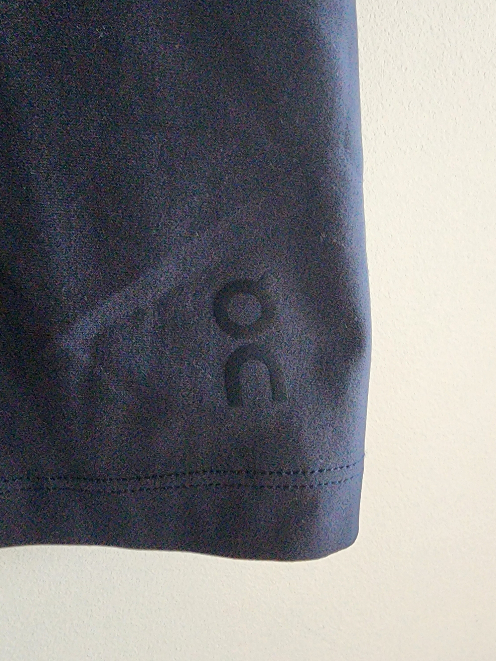 On Running Movement Tank Women Medium Navy Blue Athletic Workout Yoga Gorpcore - Picture 4 of 8